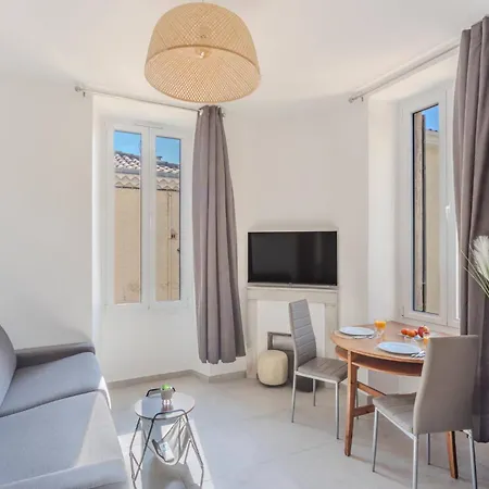 Frgk Historic 1br Olivier Walk To Palais Ultrafast Wi-fi Cannes
