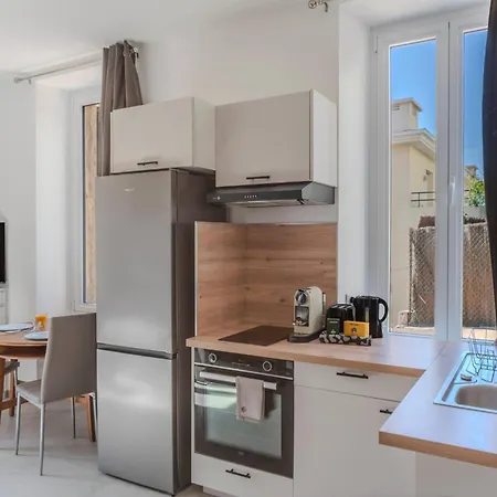 Frgk Historic 1br Olivier Walk To Palais Ultrafast Wi-fi Cannes